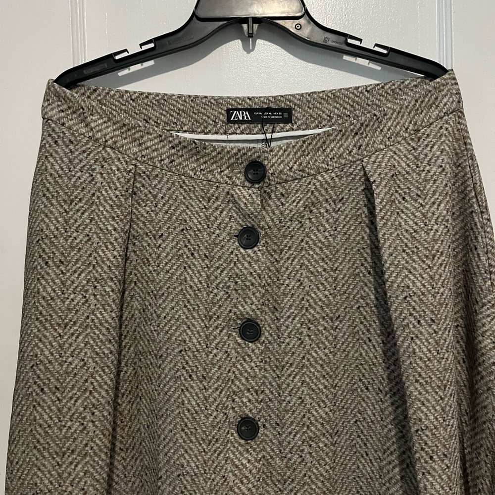 ZARA herringbone print skirt